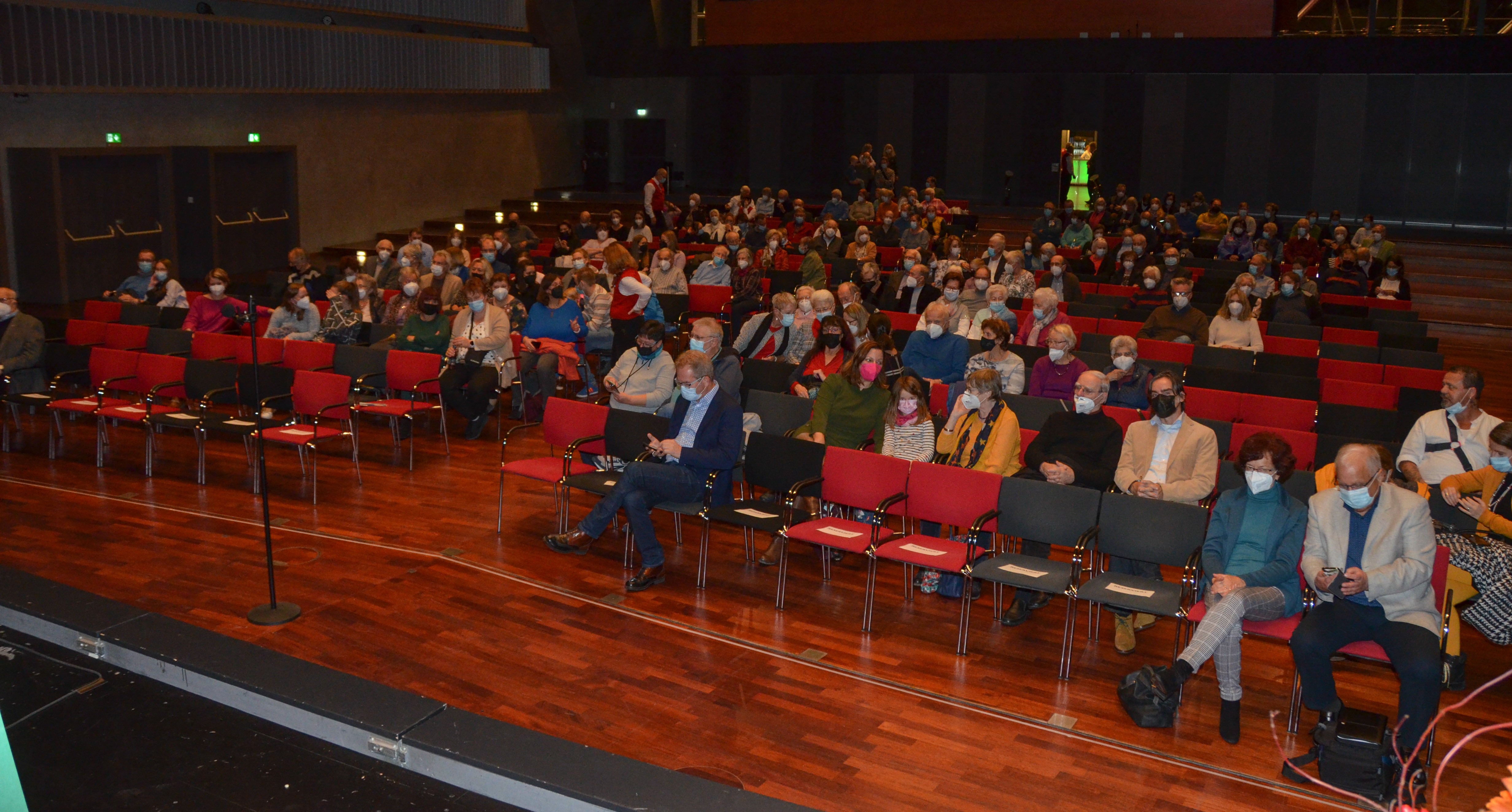 Zuschauer im Saal